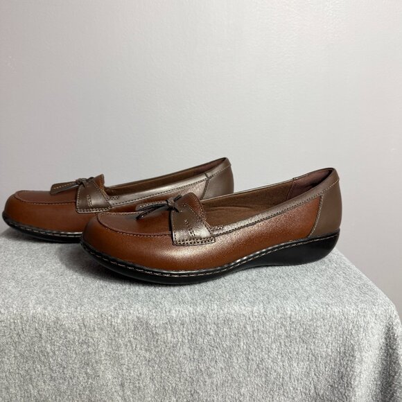 Clarks Shoes - Clarks Ashland Bubble Loafers, Brown, Women's size 10, Like New Condition